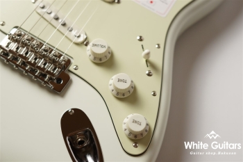 Made in Japan Traditional 60s Stratocaster - Olympic White