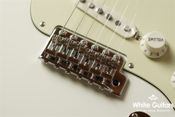 Made in Japan Traditional 60s Stratocaster - Olympic White