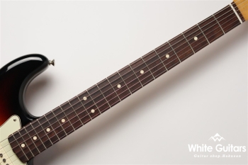 Classic Series ’60s Stratocaster 3 - Color Sunburst