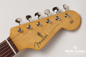 Classic Series ’60s Stratocaster 3 - Color Sunburst