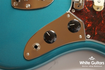 VINTERA ’60S JAGUAR