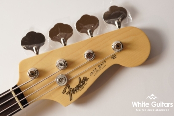 Made in Japan Traditional 60s Jazz Bass -  Olympic White