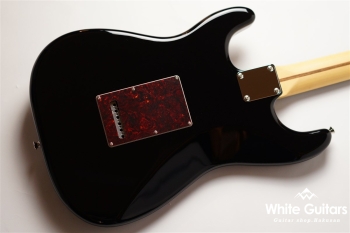 Made in Japan Hybrid II Stratocaster - Black