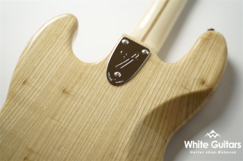 Made in Japan Traditional 70s Jazz Bass