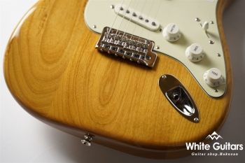 Made in Japan Hybrid II Stratocaster -  Vintage Natural