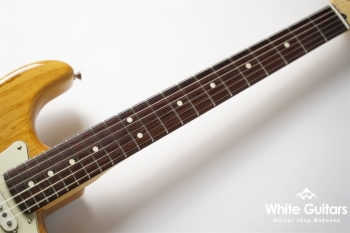 Made in Japan Hybrid II Stratocaster -  Vintage Natural