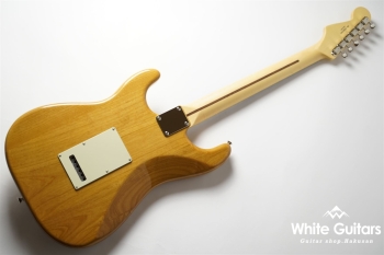 Made in Japan Hybrid II Stratocaster -  Vintage Natural