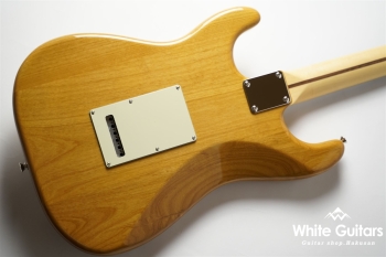 Made in Japan Hybrid II Stratocaster -  Vintage Natural
