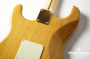 Made in Japan Hybrid II Stratocaster -  Vintage Natural