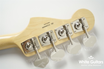 Made in Japan Traditional 60s Jazz Bass - 3-Color Sunburst