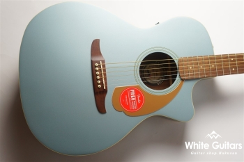 Newporter Player - Ice Blue Satin