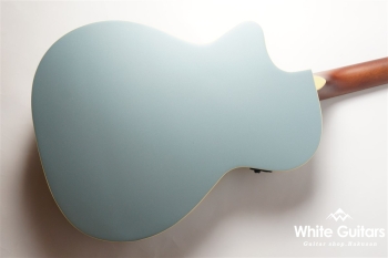 Newporter Player - Ice Blue Satin