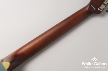 Newporter Player - Ice Blue Satin