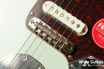 Classic Vibe ’70s Jaguar - Surf Green