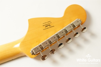 Classic Vibe ’70s Jaguar - Surf Green