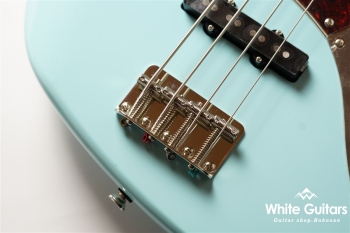Classic Vibe ’60s Jazz Bass - Daphne Blue