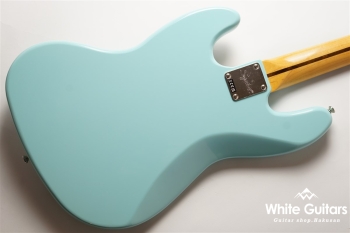 Classic Vibe ’60s Jazz Bass - Daphne Blue