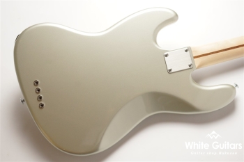 BETA J4- Inca Silver