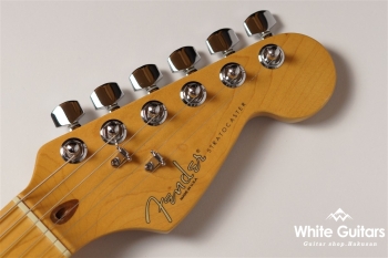 American Standard Stratocaster - 3-Color Sunburst