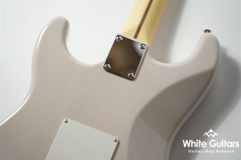 Made in Japan Hybrid II Stratocaster- US Blonde