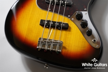Made in Japan Traditional 60s Jazz Bass - 3-Color Sunburst