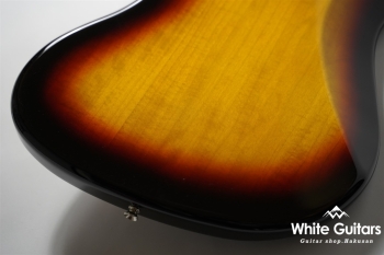 Made in Japan Traditional 60s Jazz Bass - 3-Color Sunburst