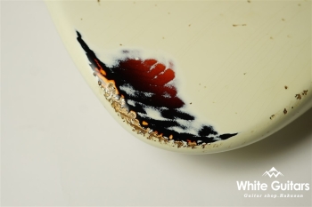 XSC-2 Vintage White over 3TB / Heavy Aged #2820