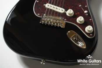 Made in Japan Hybrid II Stratocaster - Black