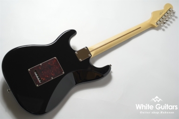 Made in Japan Hybrid II Stratocaster - Black