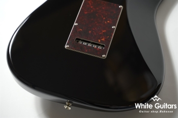 Made in Japan Hybrid II Stratocaster - Black