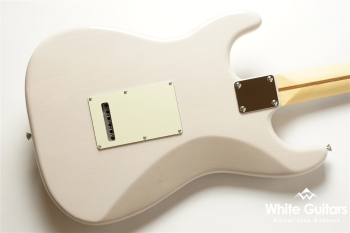 Made in Japan Hybrid II Stratocaster- US Blonde