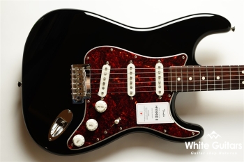 Made in Japan Hybrid II Stratocaster - Black