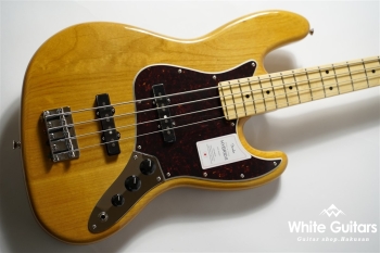Made in Japan Hybrid II Jazz Bass - Vintage Natural