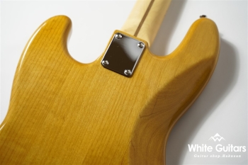 Made in Japan Hybrid II Jazz Bass - Vintage Natural