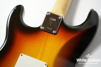 STV-R2 Custom - Vintage 3 Tone Sunburst