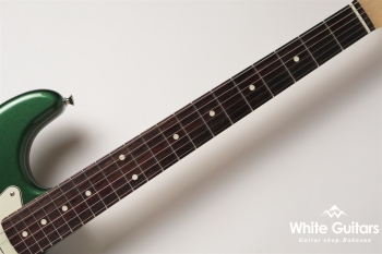 2023 Collection MIJ Traditional 60s Stratocaster Aged Color - Aged Sherwood Green Metallic