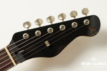 DELTA-C TRAD MASTER - Black - Medium Aged w/ binding neck matching head