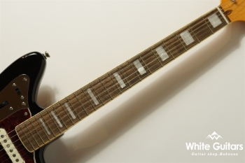 Classic Vibe ’70s Jaguar - Black