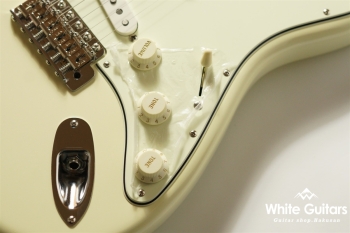 STV-R2 - Vintage White