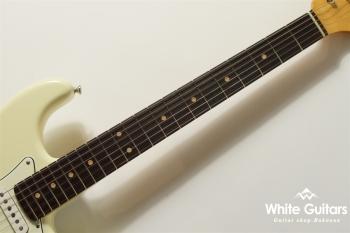 STV-R2 - Vintage White