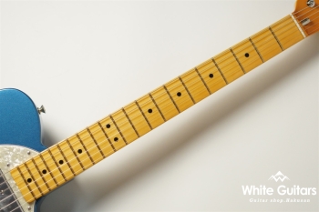 AMERICAN VINTAGE II 1972 TELECASTER THINLINE - Lake Placid Blue