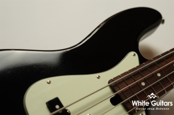 JB4C - Black / Matching Head