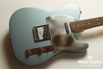  Chrissie Hynde Telecaster - Ice Blue Metallic