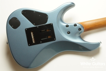 AZ2402 - Ice Blue Metallic