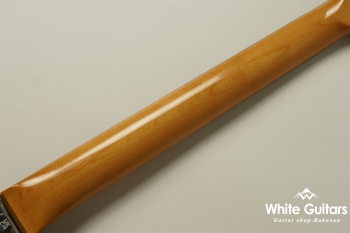 Vintera II’70s Jaguar - Black