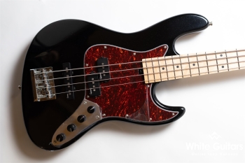 ME 21 HP4 MP - Solid Black High Polish