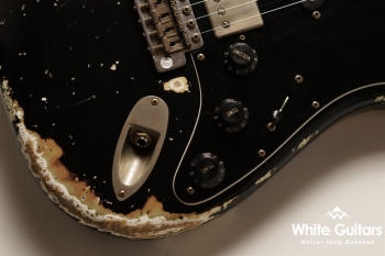 XSC-4 Black over Shoreline Gold - Heavy Aged / 5A Grade Flame Maple Neck