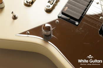 ESP CRYING STAR-REBEL - Pearl White