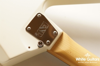 ESP CRYING STAR-REBEL - Pearl White