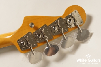 American Vintage II 1966 Jazz Bass - Olympic White